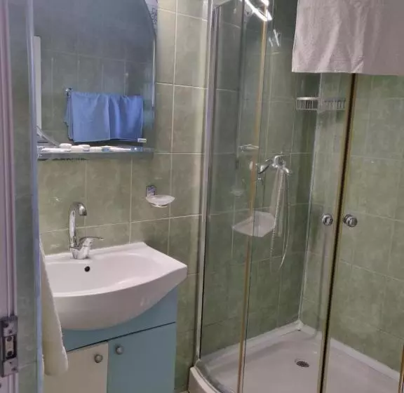Majatalo Vila Razvan Costinesti