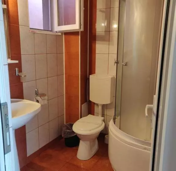 Majatalo Vila Razvan Costinesti