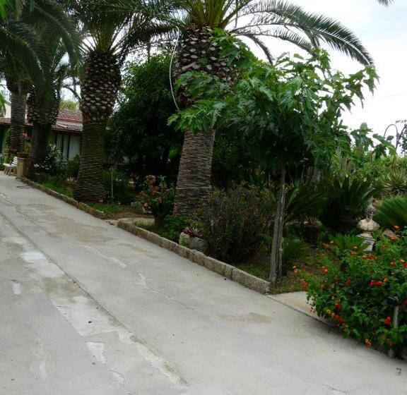 بنسيون Villa Yucca