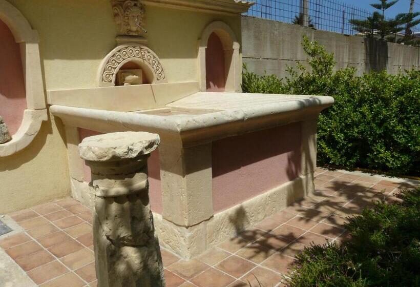 بنسيون Villa Yucca