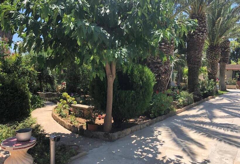 بنسيون Villa Yucca