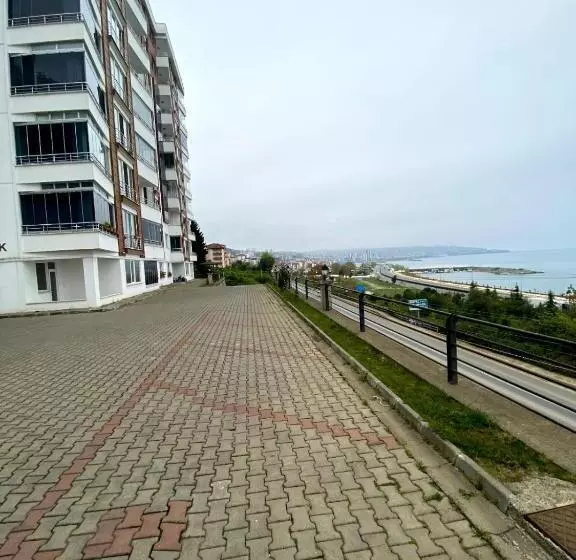 Rahal Yomra Apart