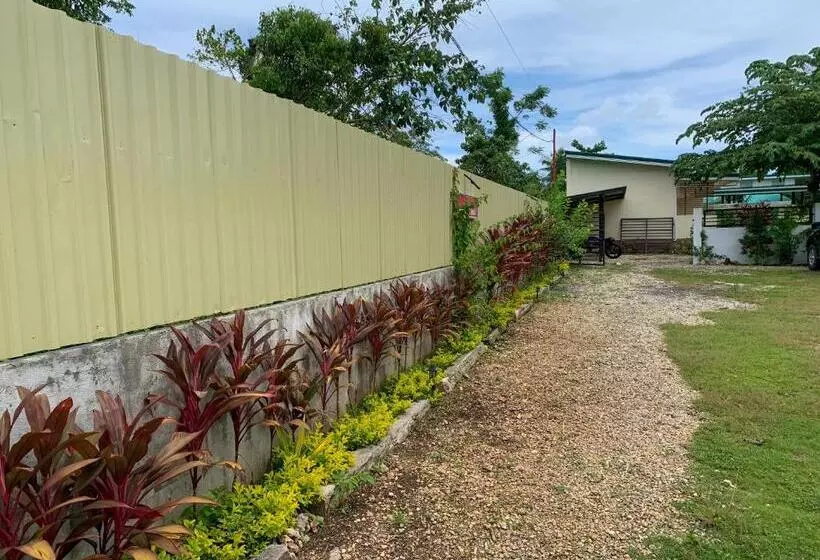 リゾートホテル Midnite Inn