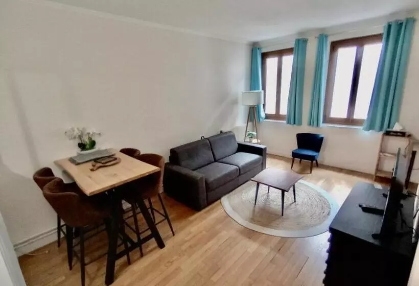 2 Pièces Totalement Rénové Au Cœur De Bourges