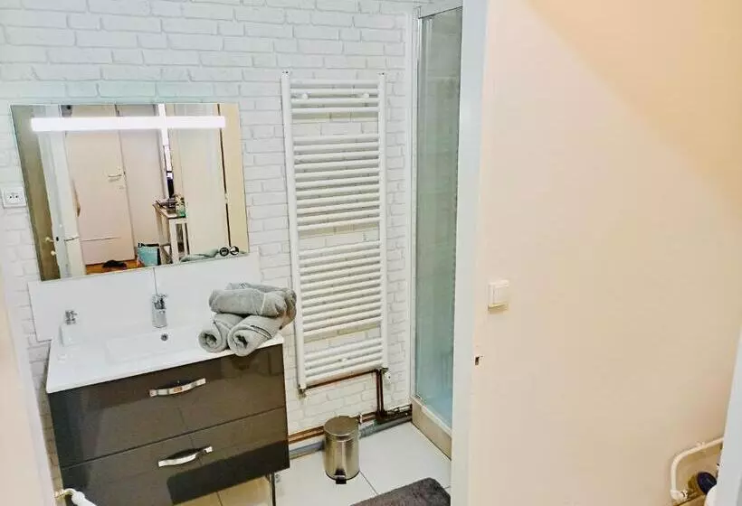 2 Pièces Totalement Rénové Au Cœur De Bourges