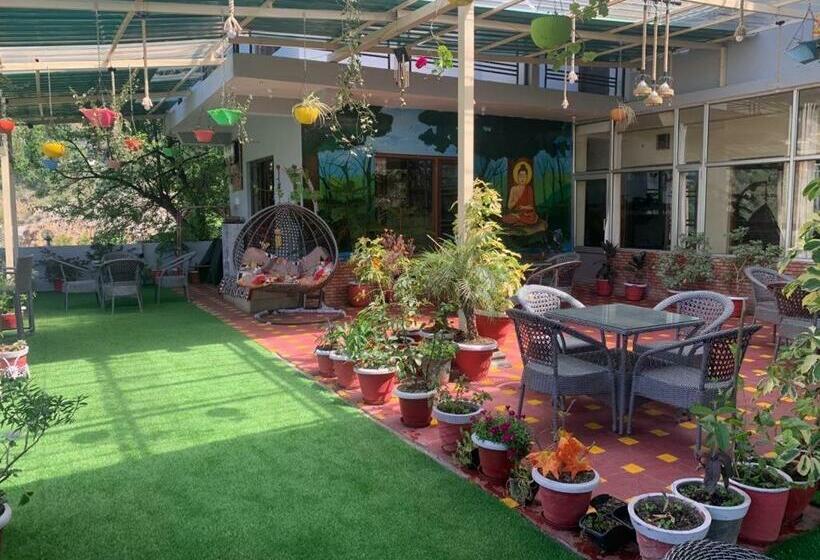 فندق صغير The Panda