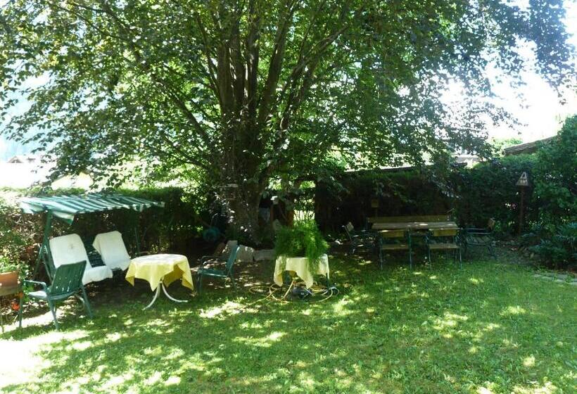 مبيت وإفطار Gaestehaus Staats