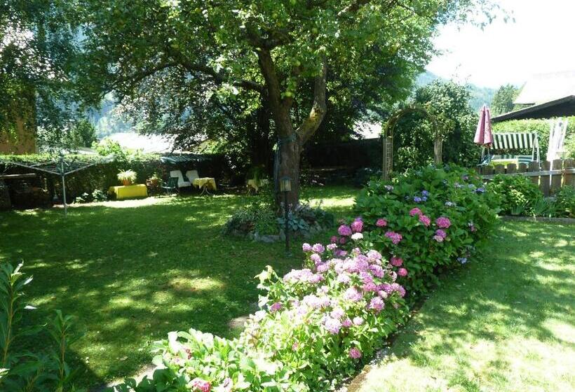 مبيت وإفطار Gaestehaus Staats