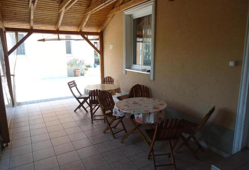 Bed and Breakfast Izabella Panzio