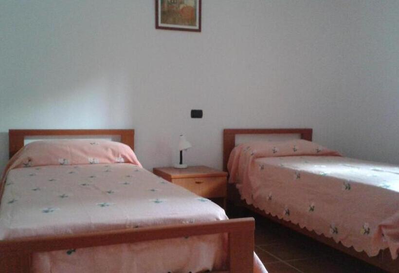 Отель Agriturismo Torre Rinusa