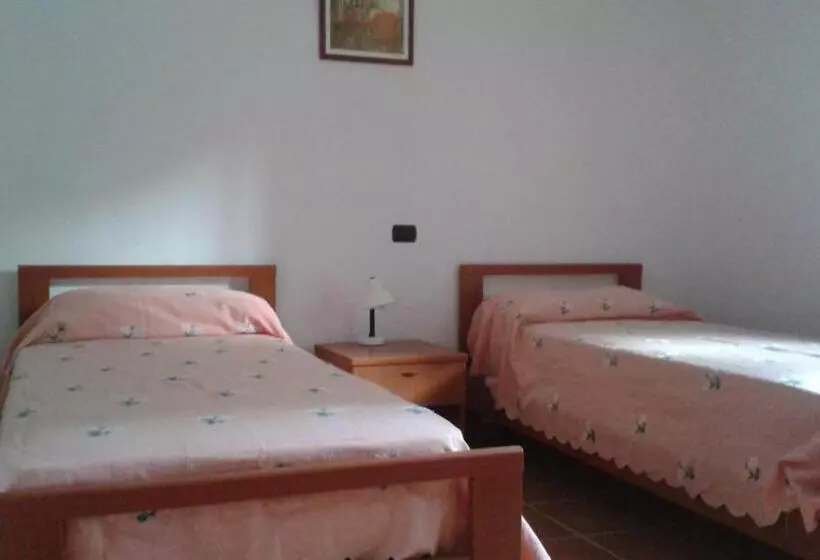 ホテル Agriturismo Torre Rinusa