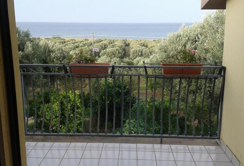 Отель Agriturismo Torre Rinusa