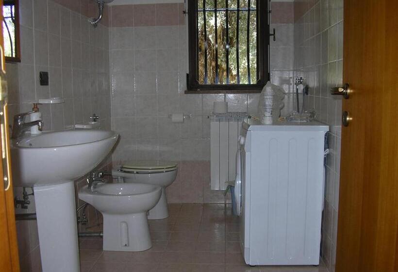 Отель Agriturismo Torre Rinusa