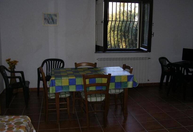 Отель Agriturismo Torre Rinusa