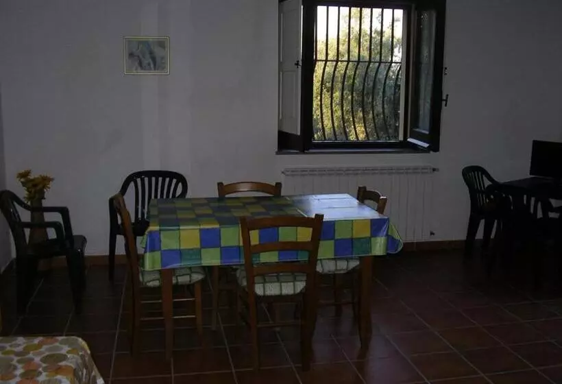 ホテル Agriturismo Torre Rinusa