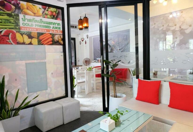 בית מלון כפרי Baanpoon Apartment