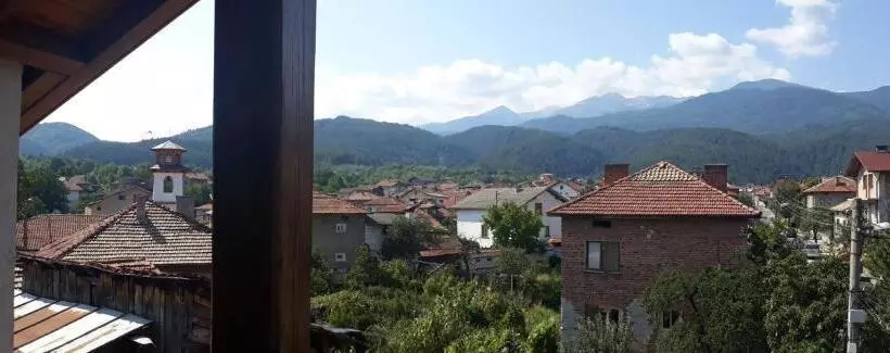 Majatalo Guest House Garbevi