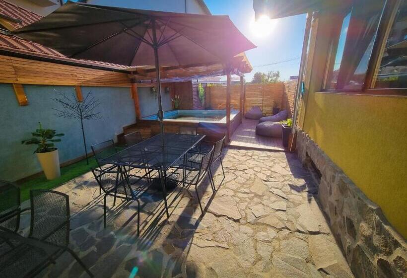 پانسیون Vila Alex