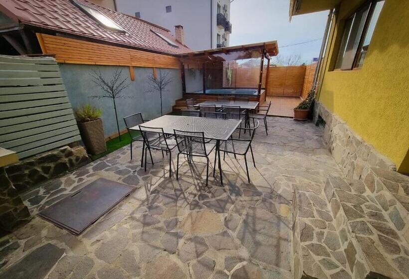 پانسیون Vila Alex