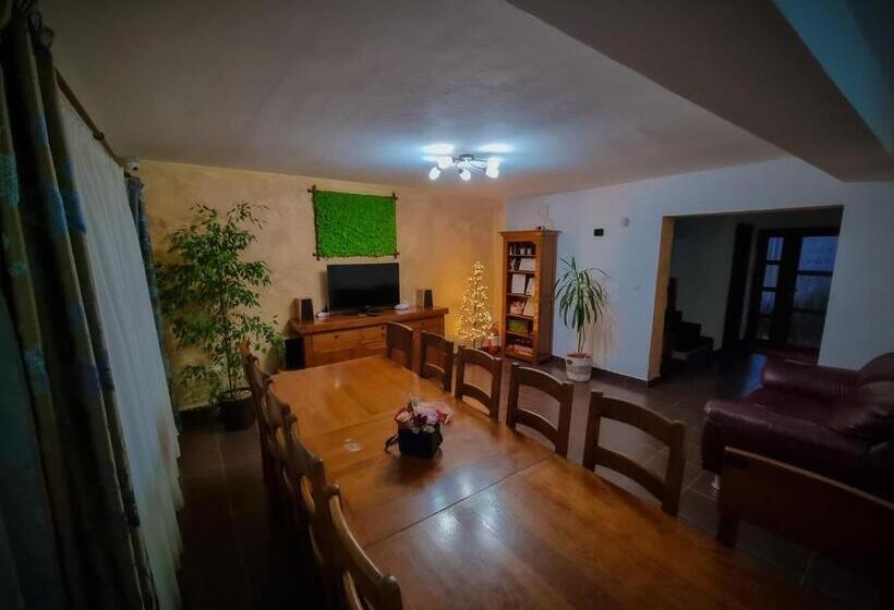 پانسیون Vila Alex