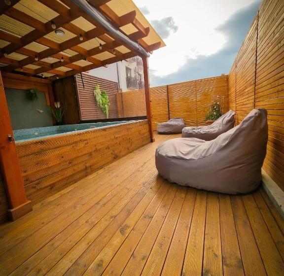 پانسیون Vila Alex