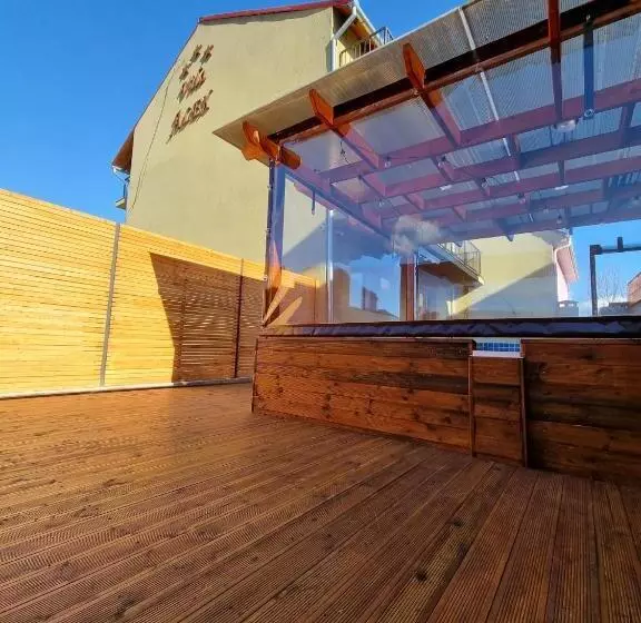 ペンション Vila Alex