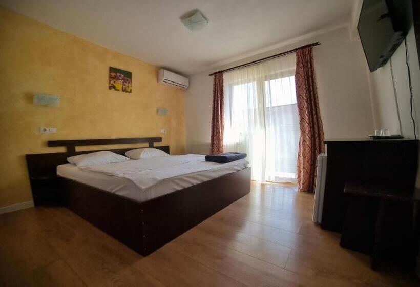 پانسیون Vila Alex