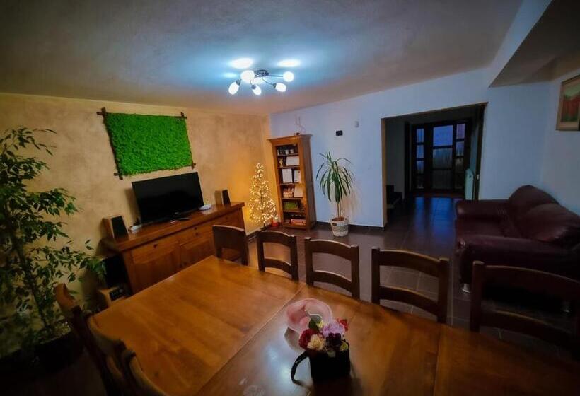 پانسیون Vila Alex