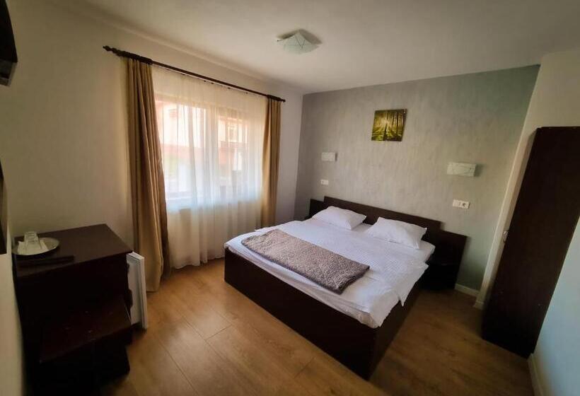 پانسیون Vila Alex