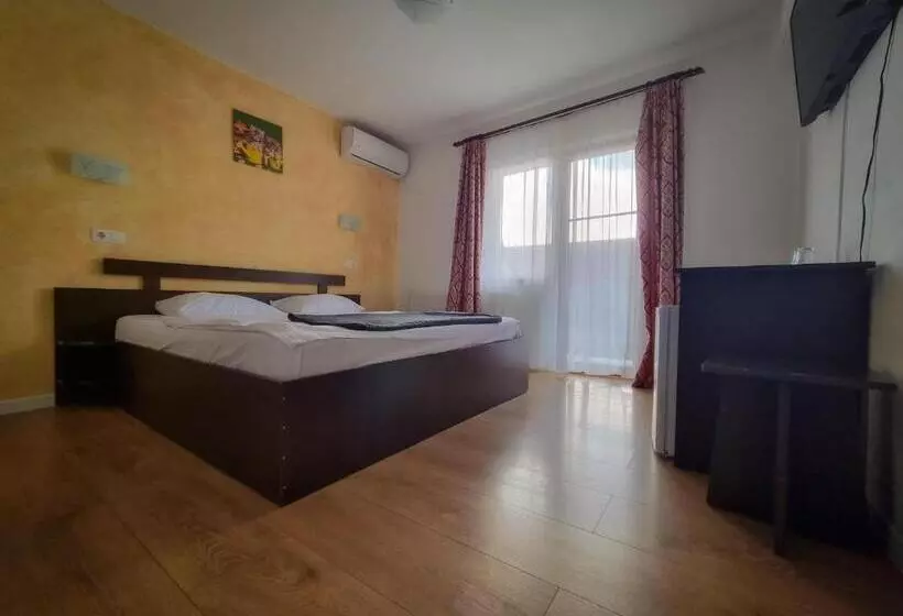 ペンション Vila Alex