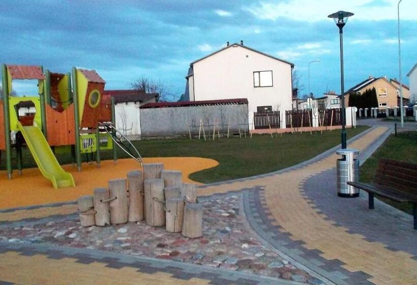 پانسیون Zelta Pirts Guest House