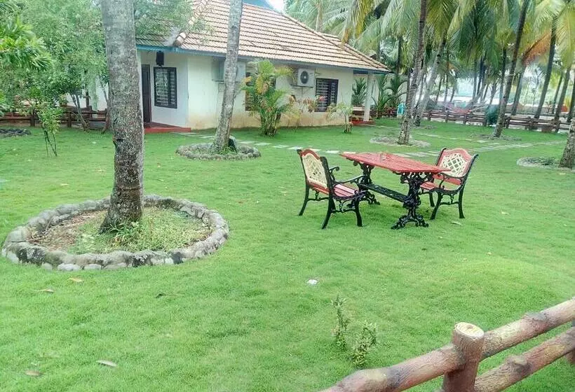 リゾートホテル Regant Lake Village, Kollam