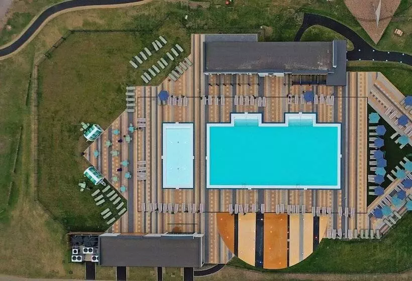 リゾートホテル The Wardens Hideaway   Tattershall Lakes Country Park