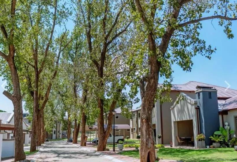 Serene Luxury Retreat In Cullinan