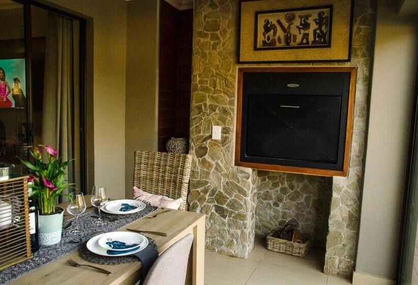 Serene Luxury Retreat In Cullinan