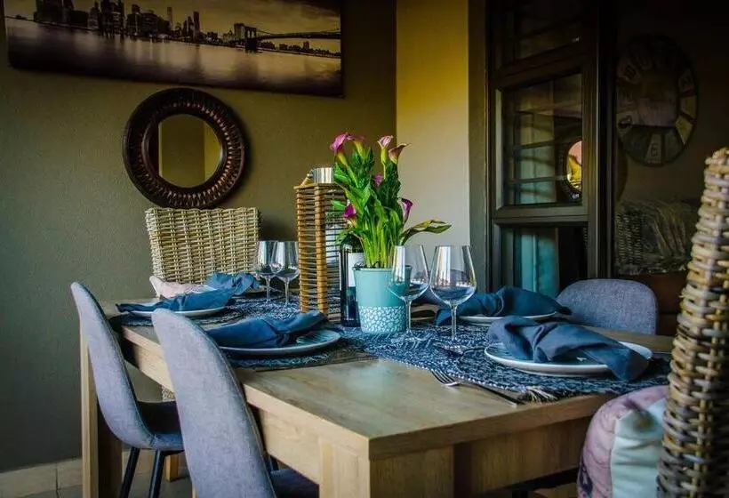 Serene Luxury Retreat In Cullinan