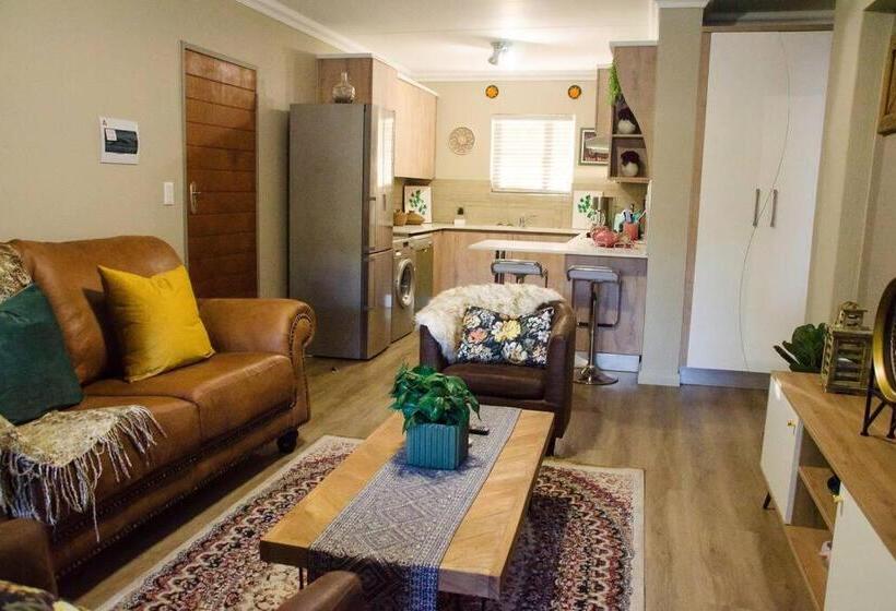 Serene Luxury Retreat In Cullinan