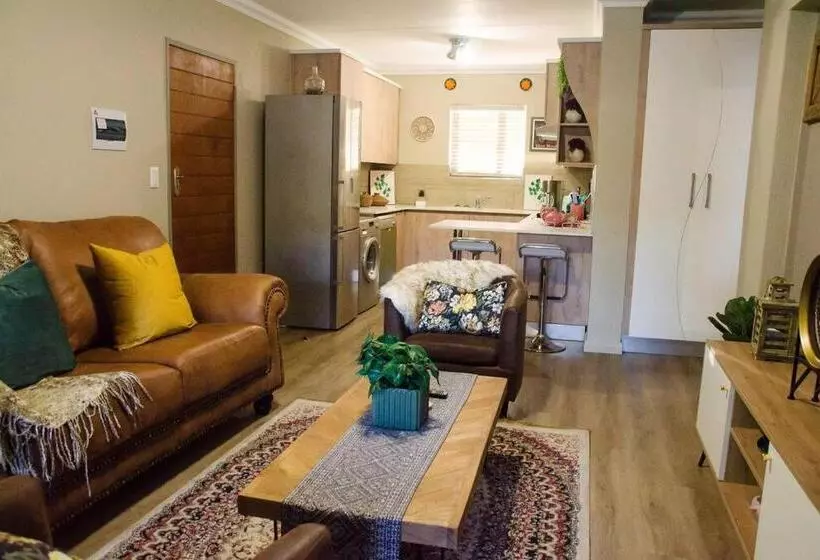 Serene Luxury Retreat In Cullinan