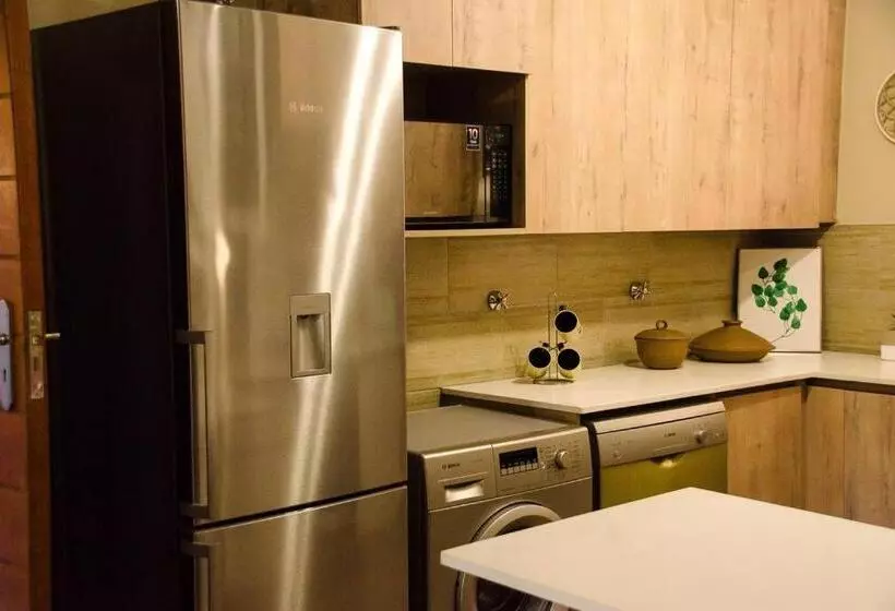 Serene Luxury Retreat In Cullinan