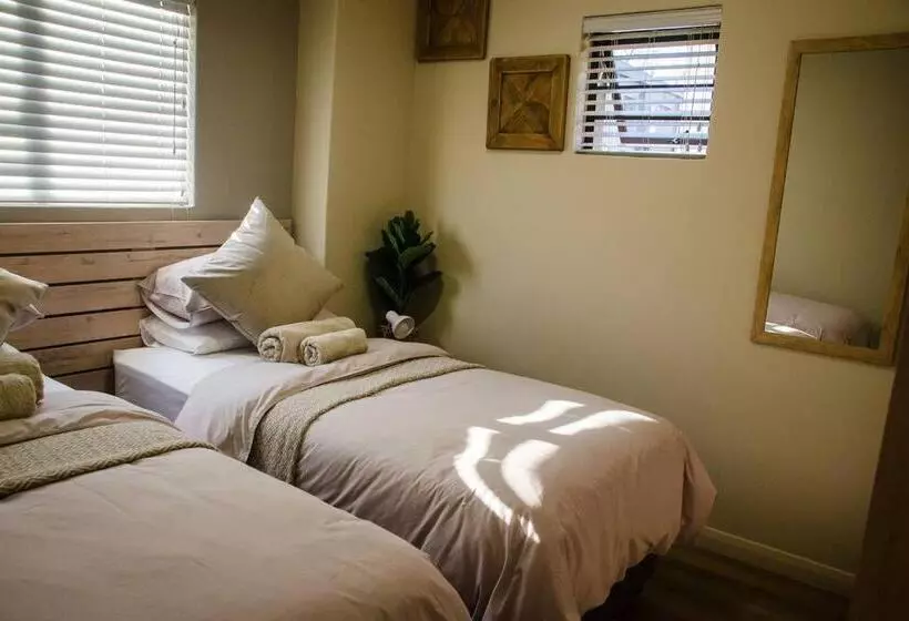 Serene Luxury Retreat In Cullinan