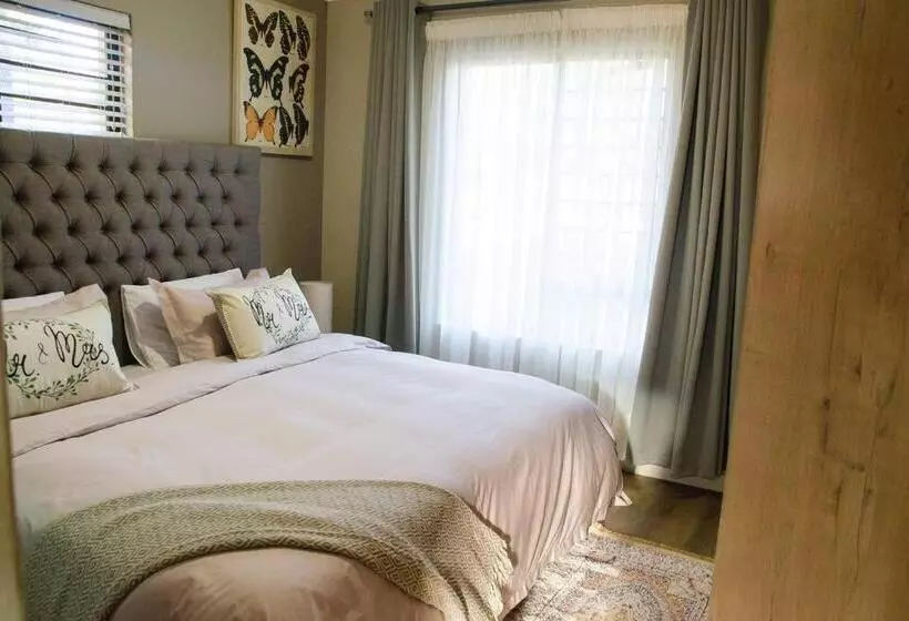 Serene Luxury Retreat In Cullinan