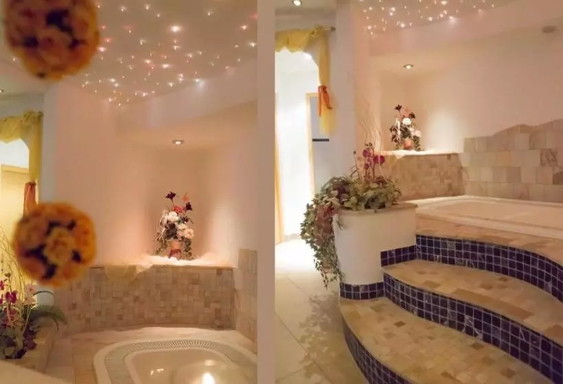 ホテル Alpenfriede