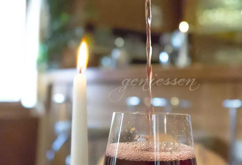 ホテル Alpenfriede