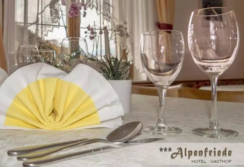 ホテル Alpenfriede