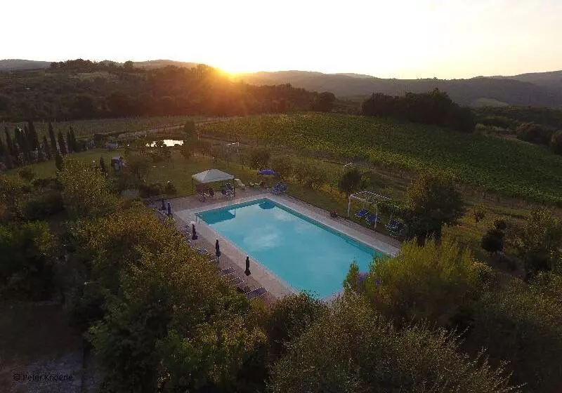 Отель Antico Borgo Il Cardino