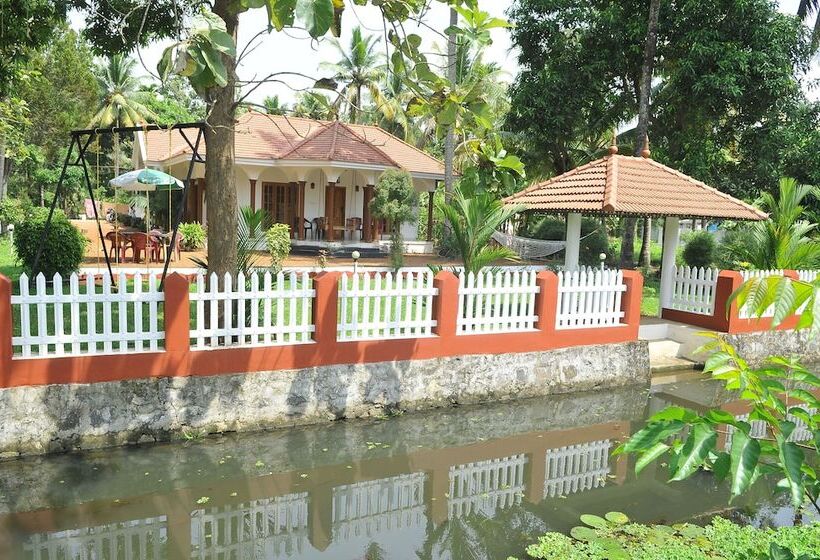 בית מלון כפרי Coconut Creek Farm & Home Stay