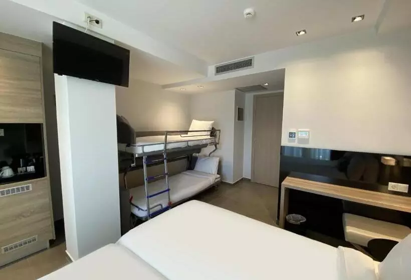 Hotelli Gkeea Boutique