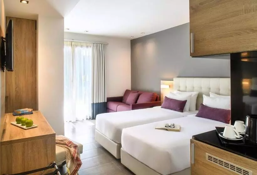 Hotelli Gkeea Boutique