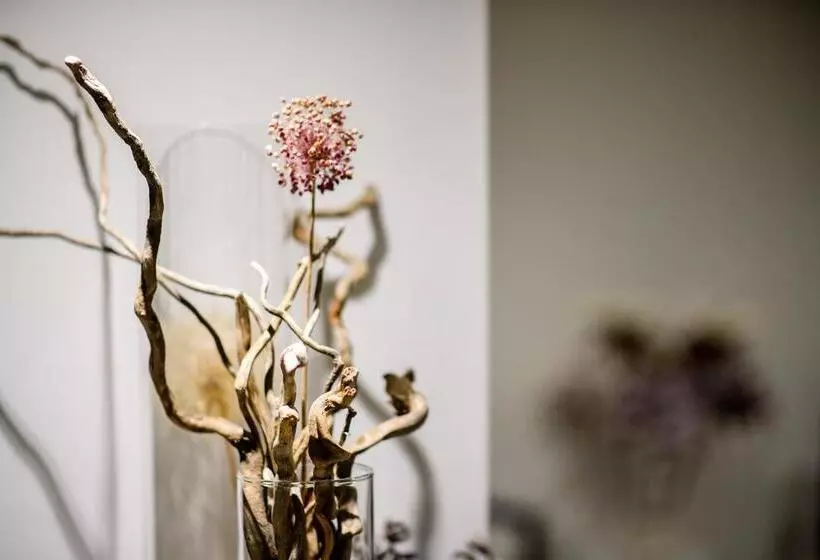 Hotelli Gkeea Boutique