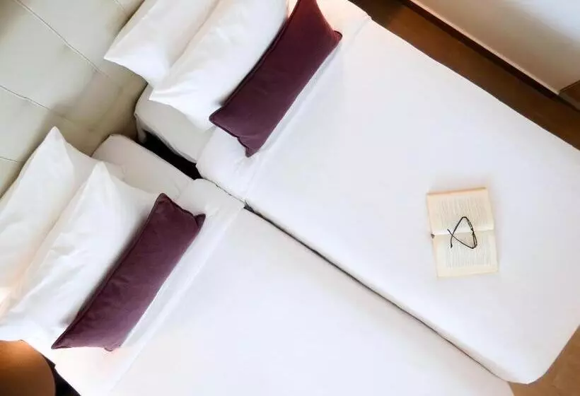 Hotelli Gkeea Boutique